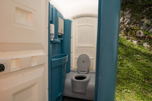Best Porta potty rental near me  in Genoa, OH